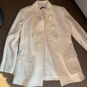Beautiful women’s trench coat sz small tan
